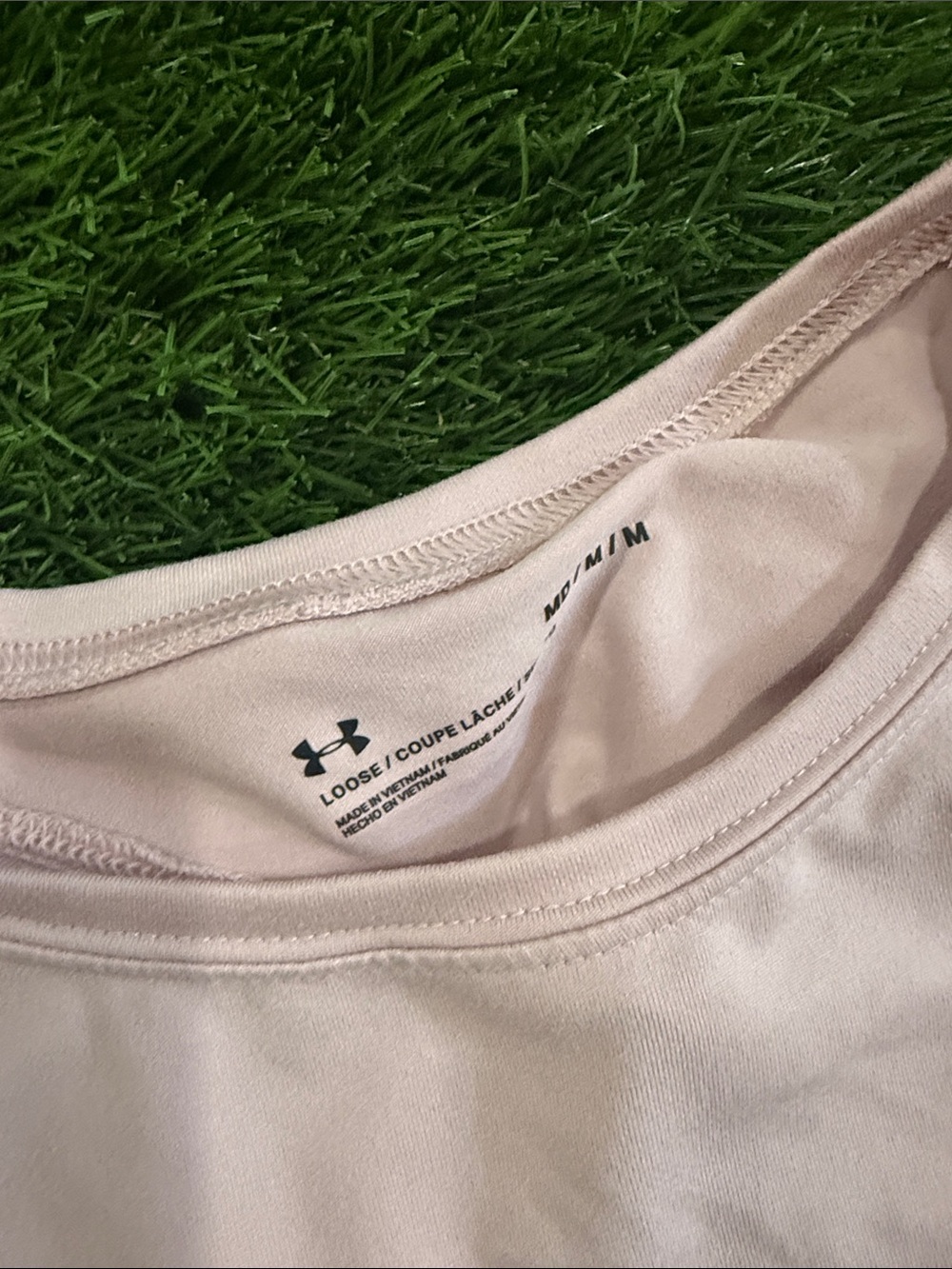 Under Armour Yoga Shirt with Open Back - Picture 3 of 4
